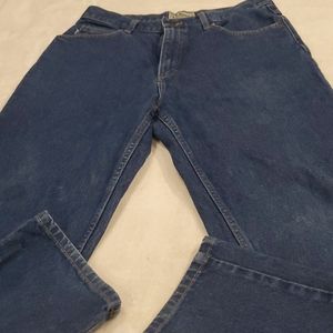 L.L BEAN RELAXED FIT JEANS